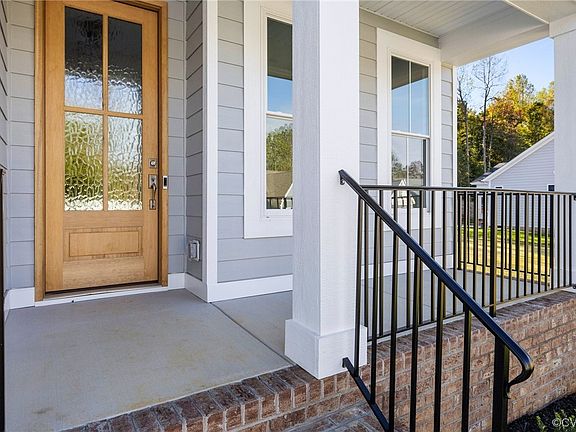 3rd image of 8665 Terroir Ln