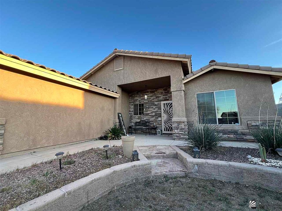 1st image of 1445 E San Luis Ln