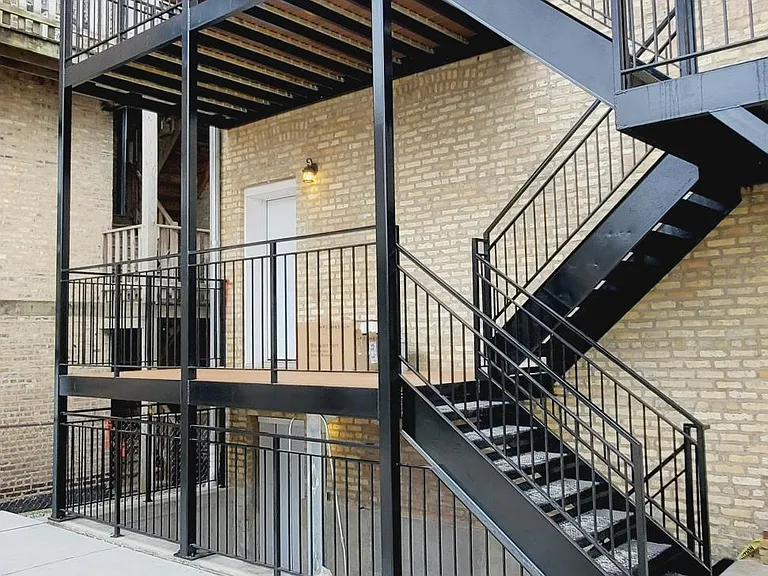3228 W Potomac Ave #1 — Photo 8