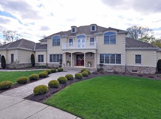 5 Kazcmar Ct, Edison, NJ 08820