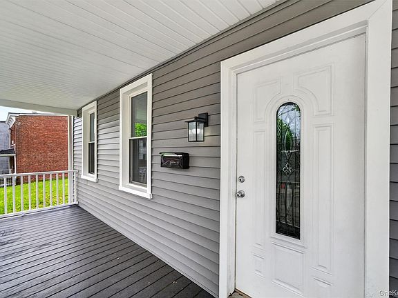 5th image of 99 Benkard Avenue
