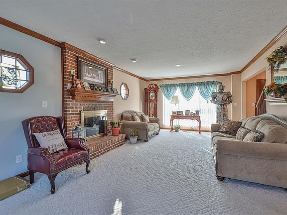 5th image of 109 Clearmeadow Dr