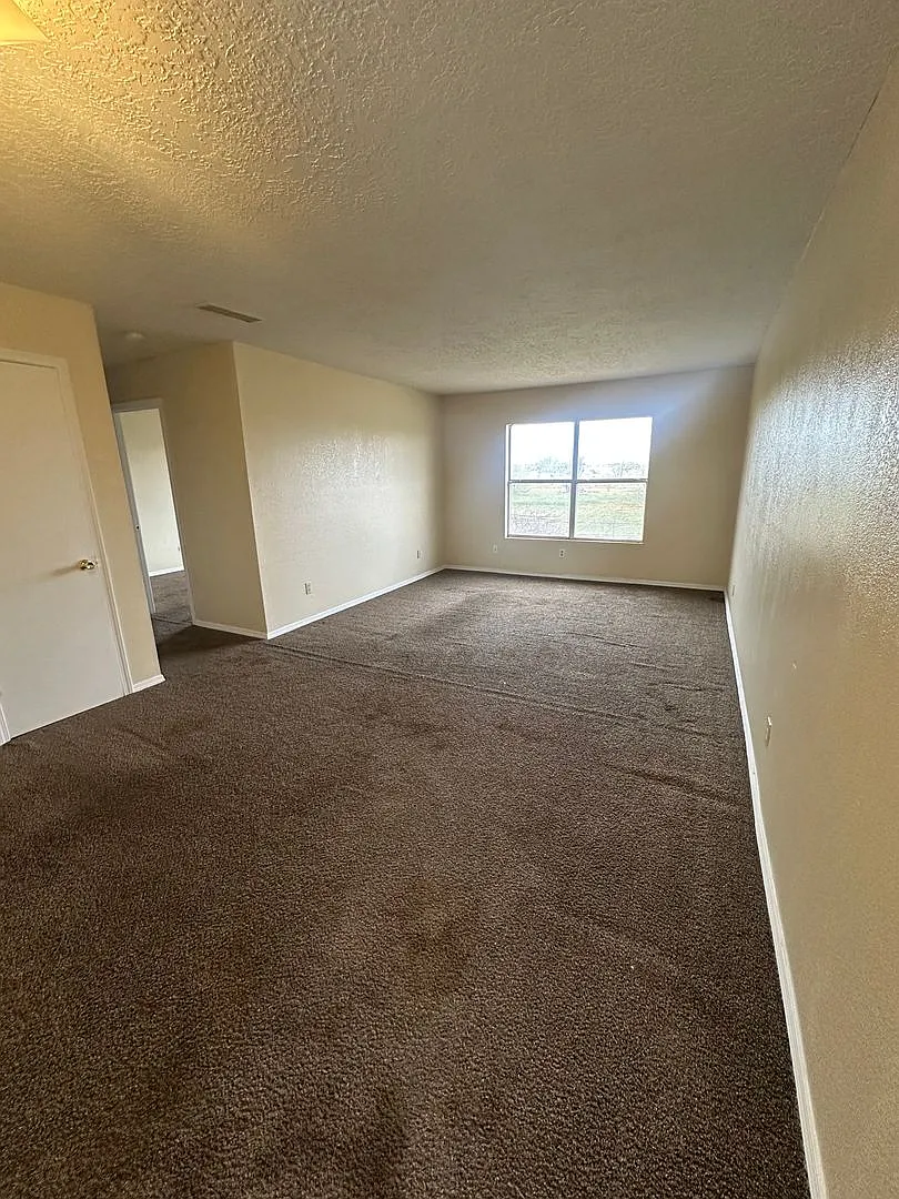 Echols 1500 - Sedona Apartments — Photo 4