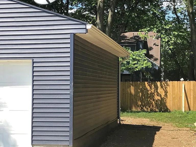 1805 Kent St — Photo 19