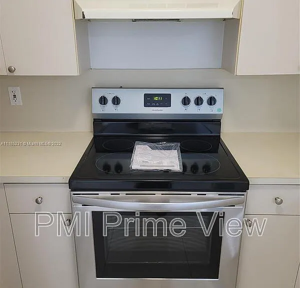 11060 SW 196th St #208 — Photo 9
