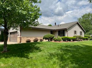 2009 Eagle Ridge Ct APT A, Urbana, IL 61802