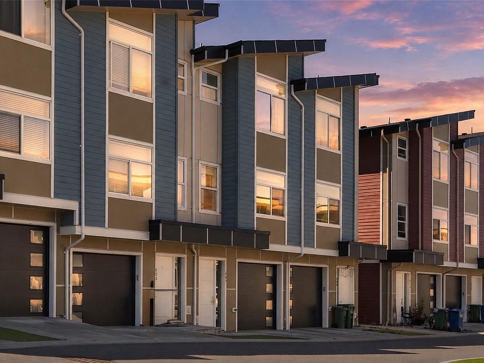 1st image of 607 Selwyn Close