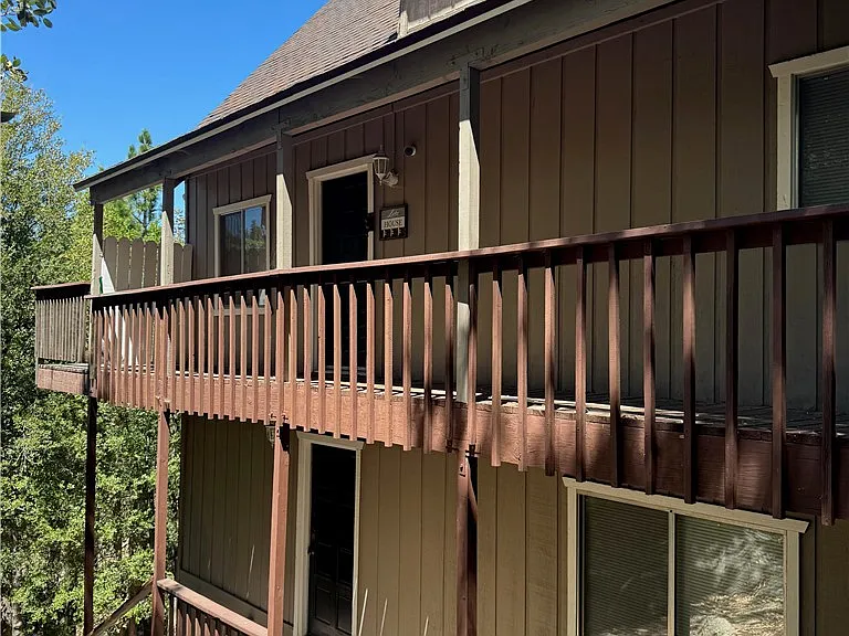 956 Teakwood Dr — Photo 4