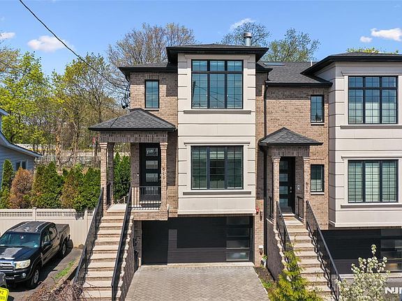 2nd image of 519 Walnut St