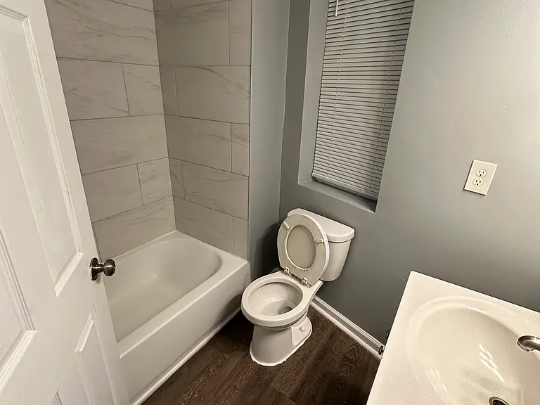 4014 Massachusetts Ave — Photo 10