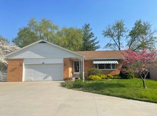 1523 E Walnut St, Chatham, IL 62629