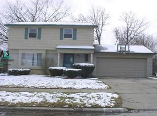 14841 Talbot St, Oak Park, MI 48237