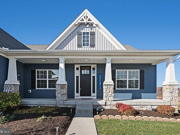 4th image of 222 Angelica Way