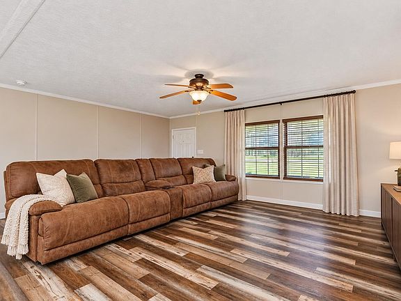 4th image of 4242 Pleasant Ridge Rd