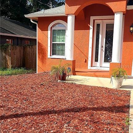 4th image of 8308 El Portal Dr