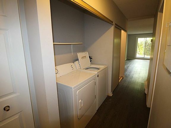 3rd image of 234 Russell Ave #1525073