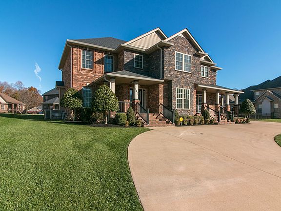 2nd image of 132 Roanoke Station Cir