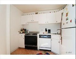 3rd image of 3660 N Lake Shore Dr #P-531