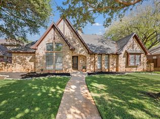 3054 Creekview Dr, Grapevine, TX 76051