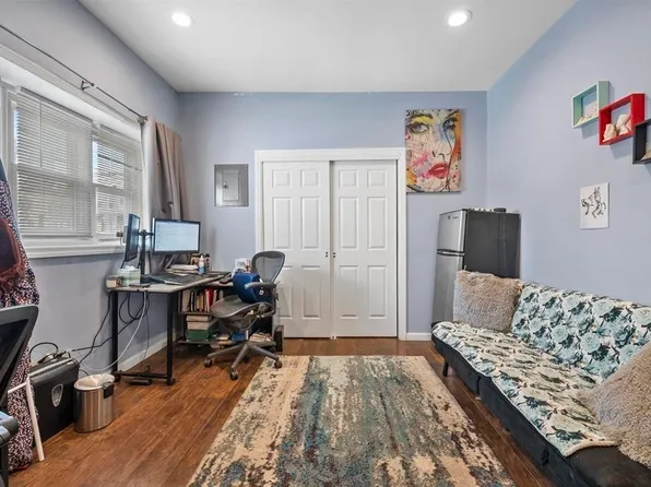 705 8th Street image 22 of 34