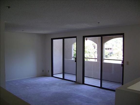 2nd image of 1227 Huntington Dr APT A