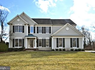 4 Eagleton Farm Rd, Newtown, PA 18940