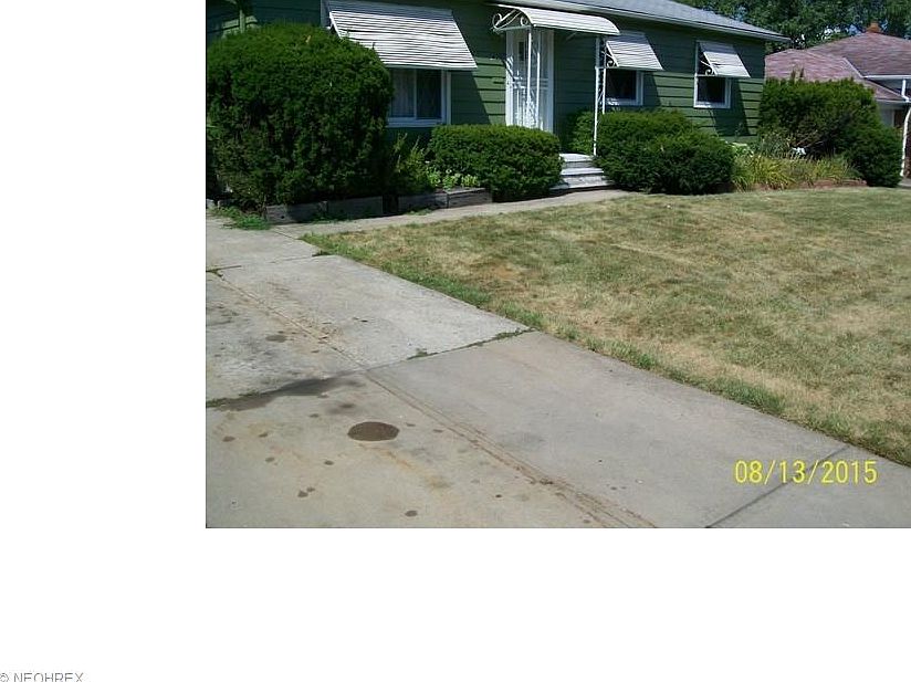 1st image of 19699 Hathaway Ln