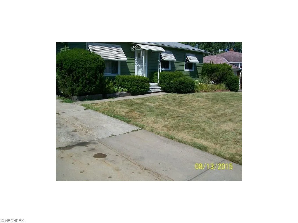 19699 Hathaway Ln photo 1