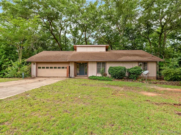 107 Mohawk St, Enterprise, AL 36330