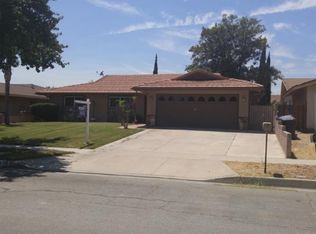 870 S Wisteria St, Bloomington, CA 92316