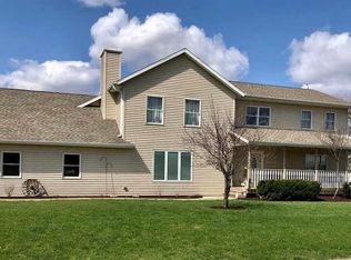 2042 N Meridian Rd, Chana, IL 61015