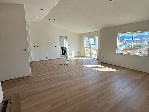 2nd image of 4520 Shale Cir