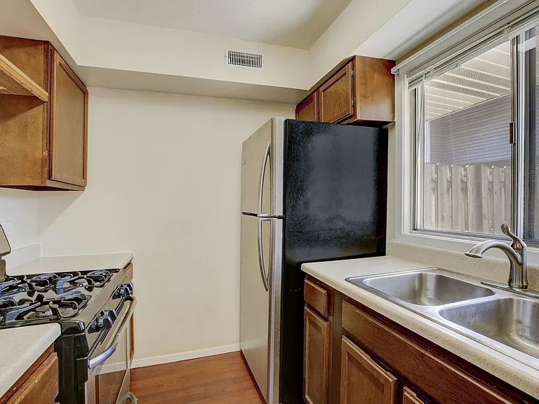 1441 Bear Flag Dr — Photo 9