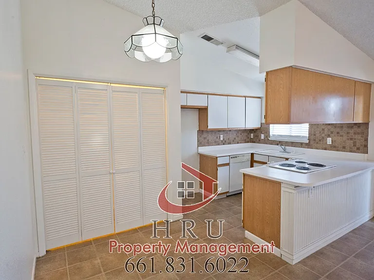 4701 Beechwood St #144 — Photo 9
