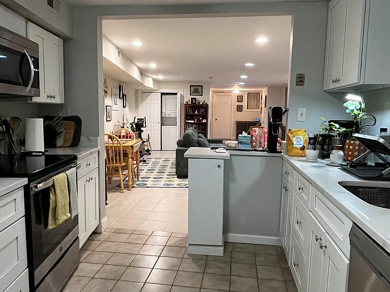 1956 Calvert St NW #1 — Photo 13