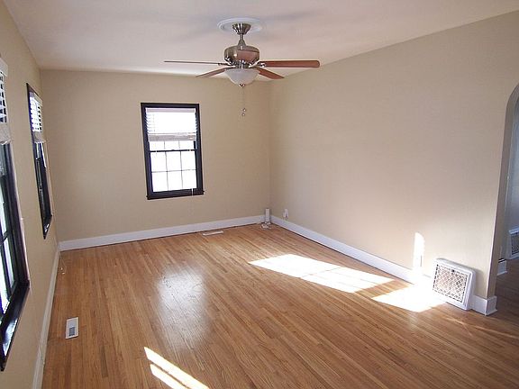 4th image of 3639 Jennings St