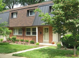 439 James Ct, Falls Church, VA 22046