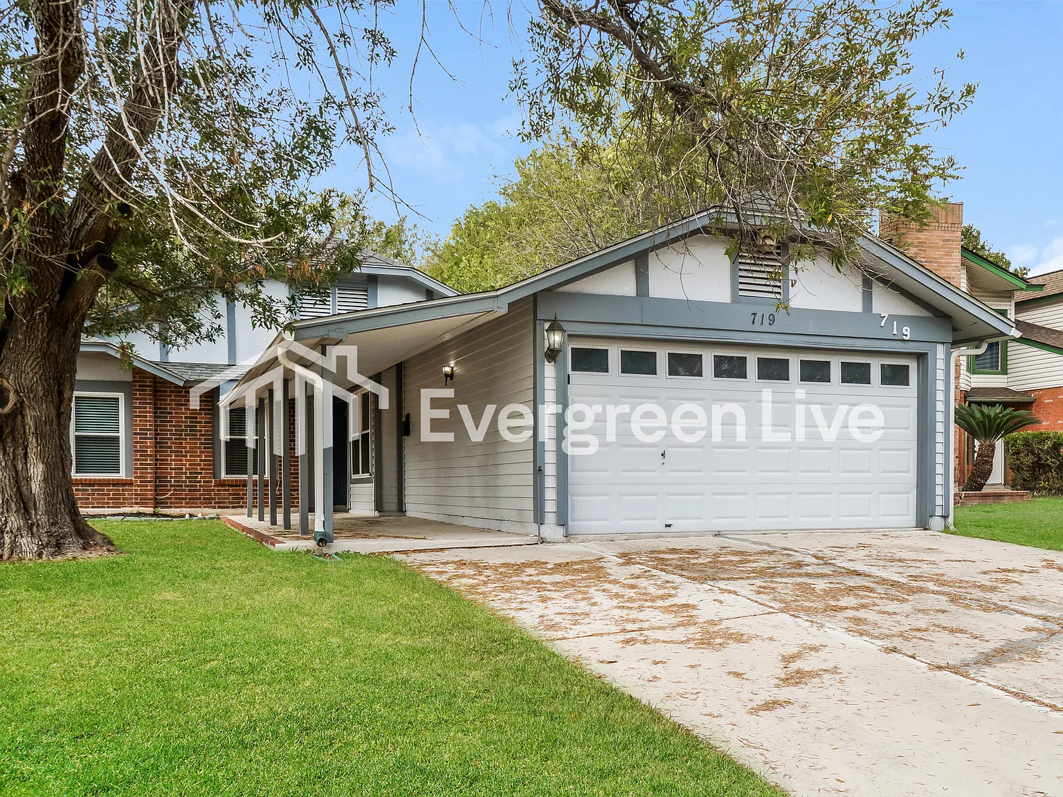 3 bed, 2.0 bath, 1469 sqft, $1,595 — Photo 2