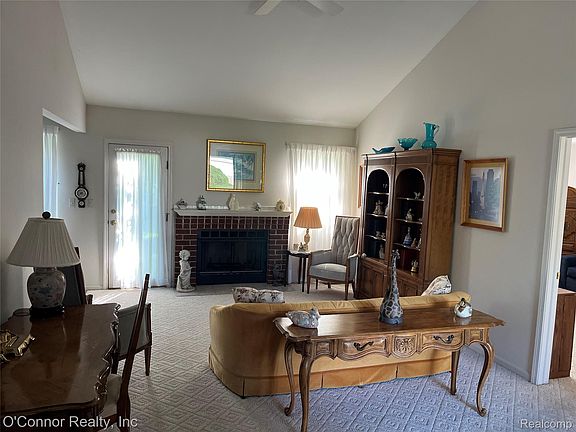 3rd image of 3122 Lindsay Ln