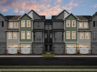 10 Depot Way, Dunellen, NJ 08812