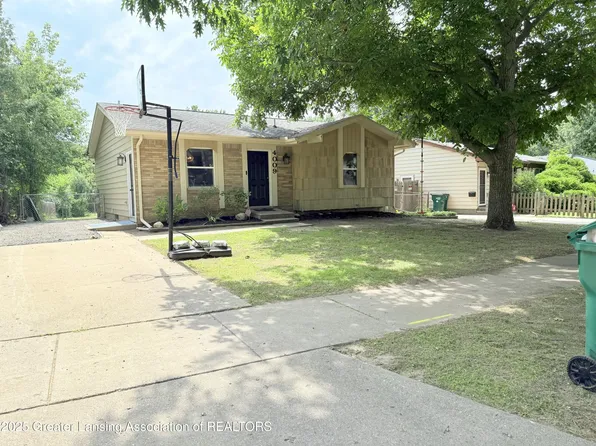 4009 Heathgate Dr, Lansing, MI 48911