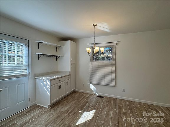 4th image of 314 E Louisiana Ave