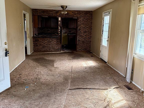 3rd image of 3619 S Felton St
