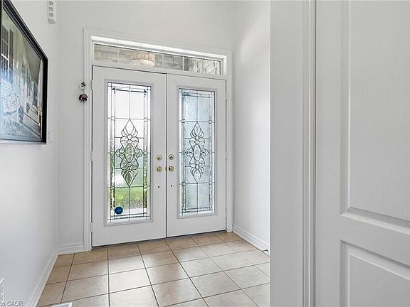 4th image of 2376 Wasaga Dr