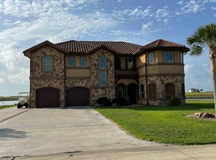 167 Bueno Vista Ct #1, Pt O Connor, TX 77982