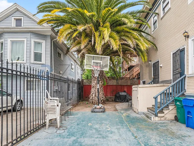 1202 Adeline St — Photo 29