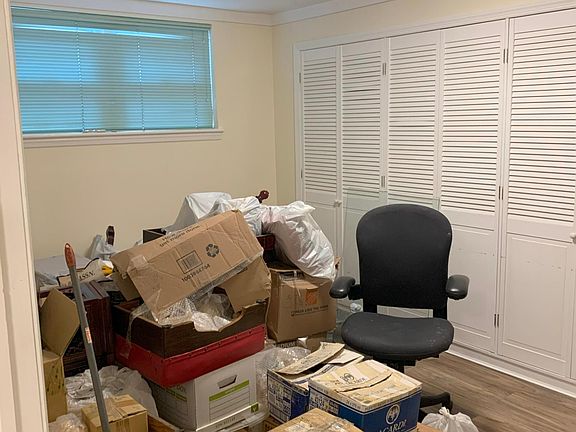 3rd image of 14368 Franklin Ave Floor Basement