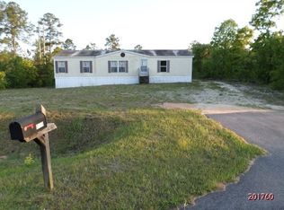 1587 Trout Dr, Defuniak Springs, FL 32433