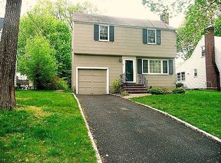 46 Highfield Ln, Cedar Grove, NJ 07009