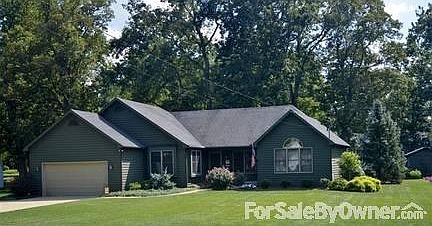 2600 sq. ft.- built in 1997. Nicely landscaped.